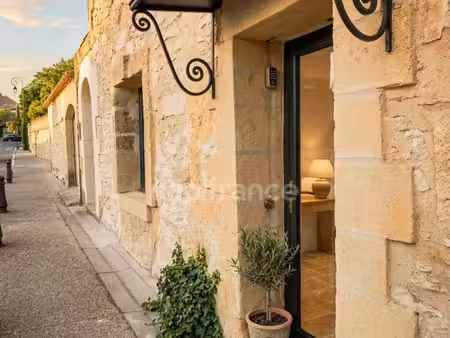 uzès à 4 km – maison de village t5 d'environ 130 m² avec garage (composée de 2 logements)