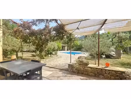 maison à vendre villa 6 pièces + piscine terrain 3000m² sollies toucas (83)