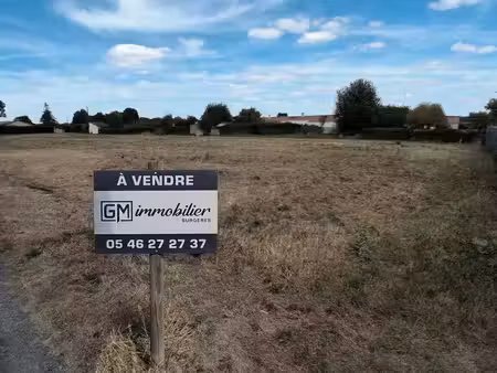 terrain à bâtir 1 100 m2 en plein coeur de val-de-mignon