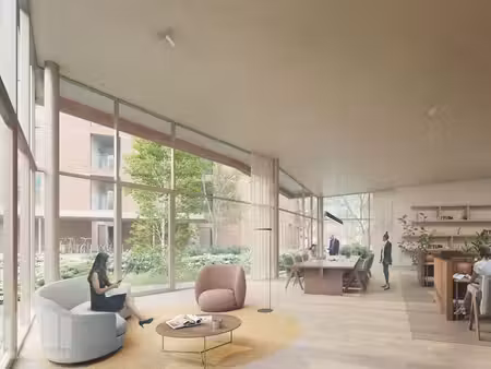 166 m² kantoren te koop vlakbij op- en afrit e17