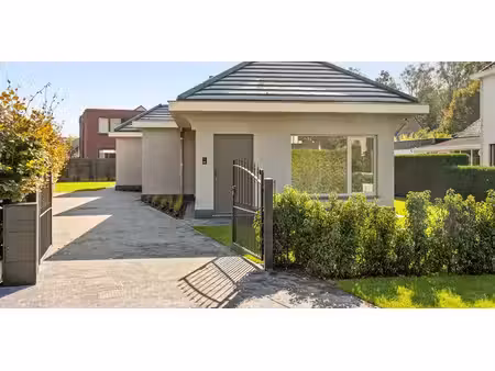 bungalow à louer à waasmunster pour € 1.350 avec 2 chambres à coucher