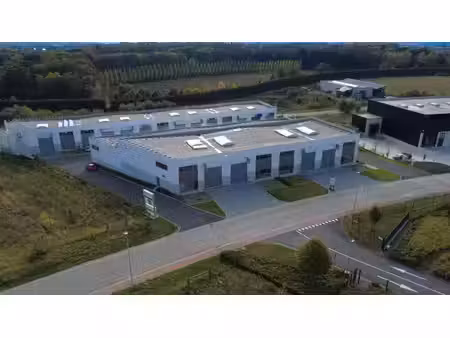 unité pme de 168m² avec bureaux de 42m²