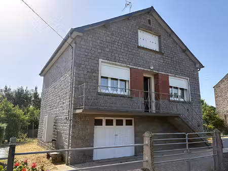 maison saint denis de gastines 4 pièce(s) 82 m2