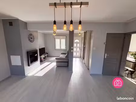 maison 6 pièces 100 m²