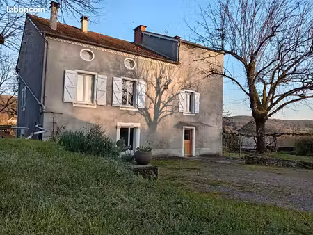 maison ancienne rénovée 210 m2 à lissac et mouret