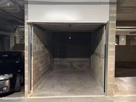box à louer 12 m²