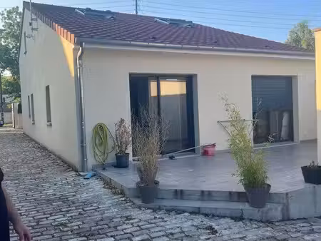 maison moderne individuelle à louer