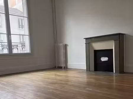 t2 à louer à montreuil de 43 m2