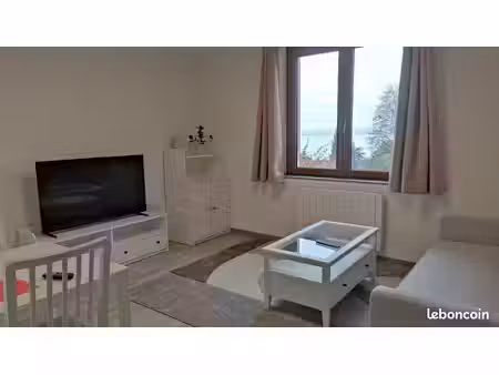 f2 lumineux et confortable vue lac
