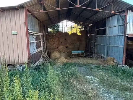 emplacement stockage parking hangar