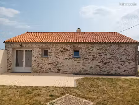 ? maison de plain-pied 100 m² – 3 chambres – grand garage 64 m² – la chaussaire