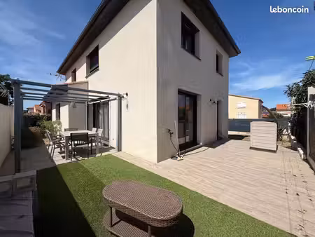 villa 5 pièces 136 m²