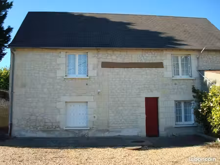 loue appartement meublé au calme a 3 5 kms du centre ville de chinon toutes charges compri