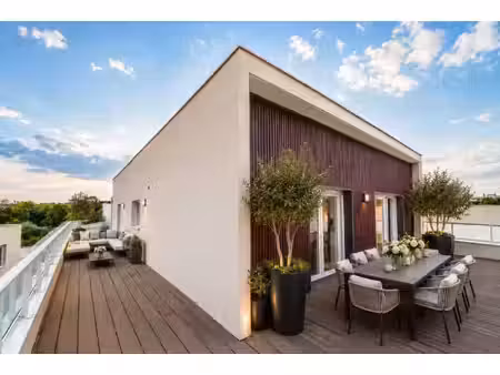 retour à la vente ! neut et livré ! t4 au dernier etage avec 78 m2 de terrasse plein ciel 