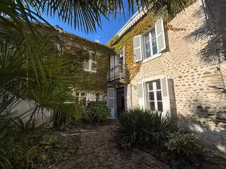 à vendre: maison de maître en galets du xixe siècle _charme  calme et volumes exceptionnel