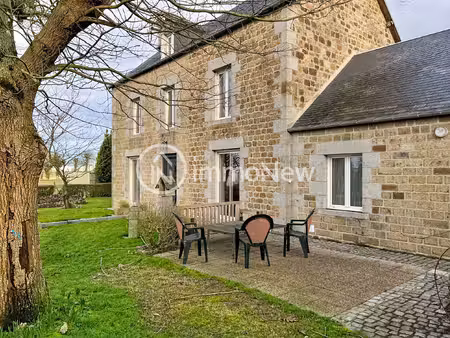 maison /la bloutière/ avec garage et terrain.