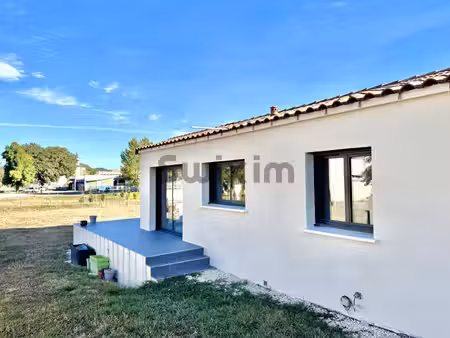 villa individuelle récente sur terrain attenant de 1169 m2