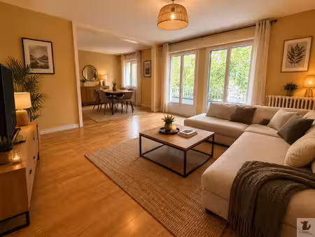 hypercentre appartement 2 chambres avec ascenseur  balcon 