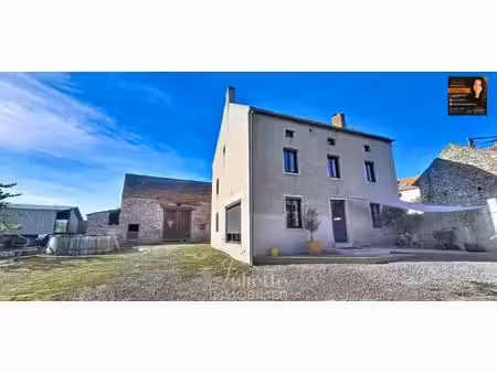 maison de 170m2 rénovée avec dependances