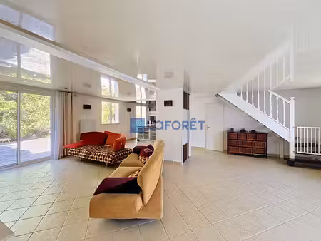 maison 5 pièces 3 chambres - soisy sur seine