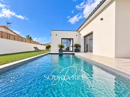 villa 2024   plain-pied   3 chambres   piscine  aucun travaux