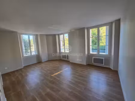 appartement à louer à betz 3 pièces  2 stationnements  dpe b
