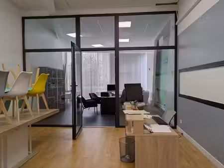 local professionnel à louer bourgoin jallieu 2 pièce(s) 77m2 924€/mois ht/hc