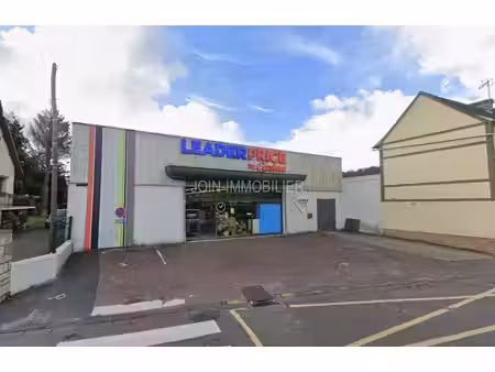 local commercial cany barville 821 m2