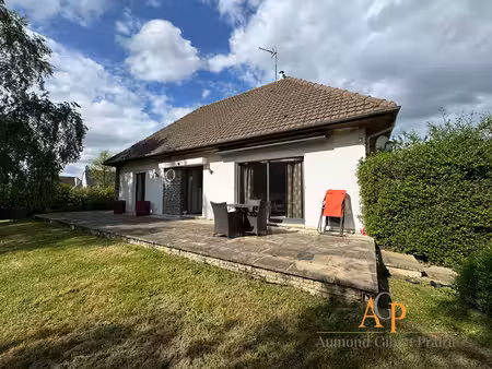 maison bénouville de plain pied avec sous sol total . terrain 1134m²
