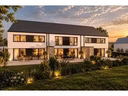 tarcienne : terrain à bâtir avec projet de 3 maisons au coeu