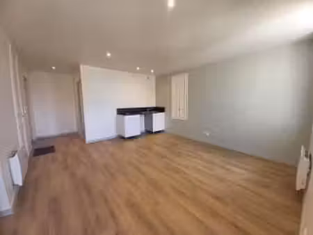 location appartement t1 à guingamp (22200) : à louer t1 / 31m² guingamp