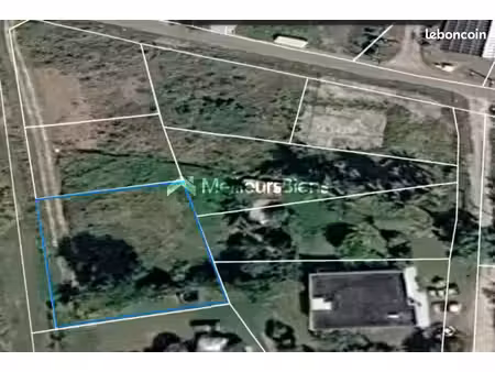 terrain 800 m² le moule