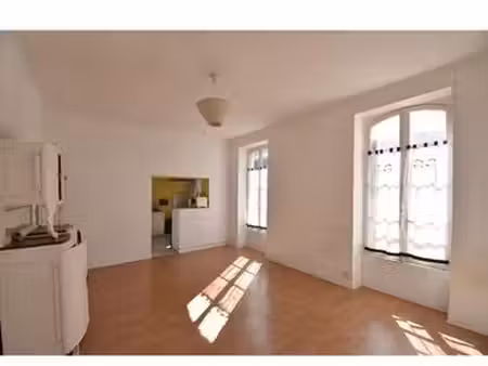 ? à louer – t2 de 45 m² en plein centre-ville de cosne-sur-loire