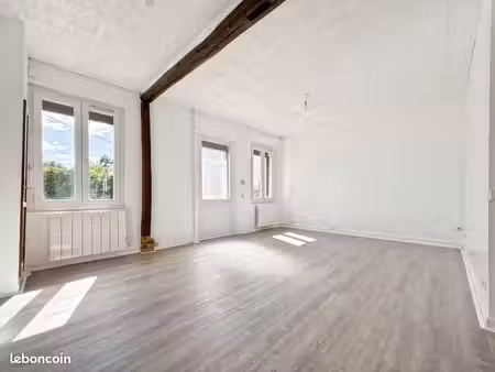 location maison de ville