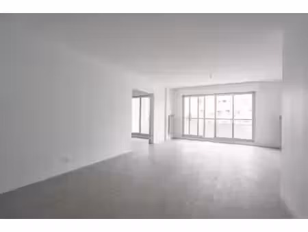 location appartement 5 pièces 112 m² à paris 15ème (75015)  3 112 €