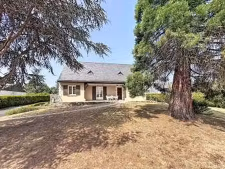 vente maison à beaufort-en-vallee (49250) : à vendre / 107m² beaufort-en-vallee