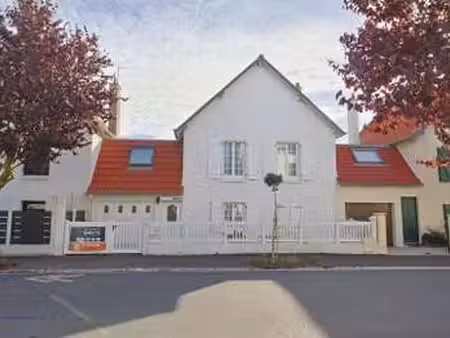 vente maison à saint-malo (35400) : à vendre / 132m² saint-malo