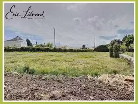 vente terrain à saint-maixent-l'école (79400) : à vendre / 1040m² saint-maixent-l'école