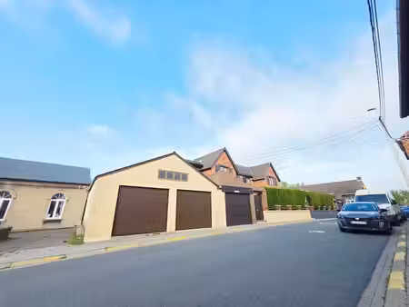 *** double garage/atelier de 44m2***