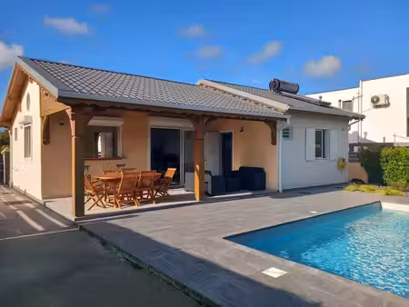 location villa t3 meublée - petit-canal