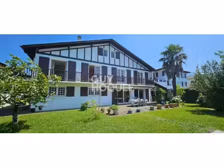 maison ascain 9 pièce(s) 211 81 m²