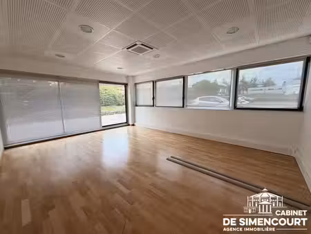 location bureaux boves 80440 104m² à 224m²