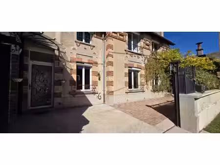 maison renovee 155 m2 4 chambres terrain 615 m2 spa 5 places