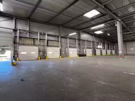 location local d'activités gignac la nerthe 5 620 m²