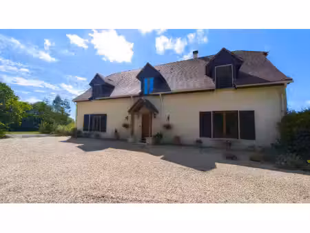 maison contemporaine individuelle avec piscine – gourdon