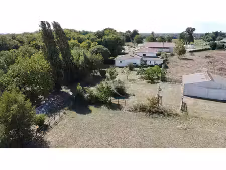 vente maison 12 pièces  312.00m²  cravans