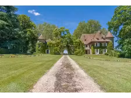 vente château 15 pièces 820 m² à les avenières (38630)  2 770 000 €