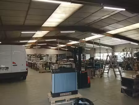 location local d’activités crissey 71530 1200m²