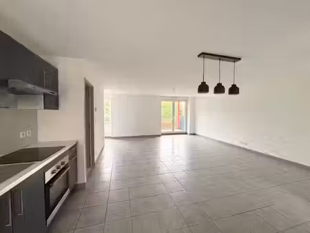 appartement à louer 4 pièces 90.42 m² - sochaux (25) - 720€