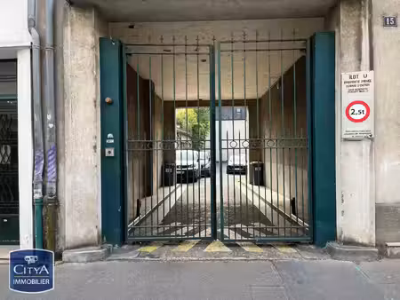parking à louer - tours (37) - 95€